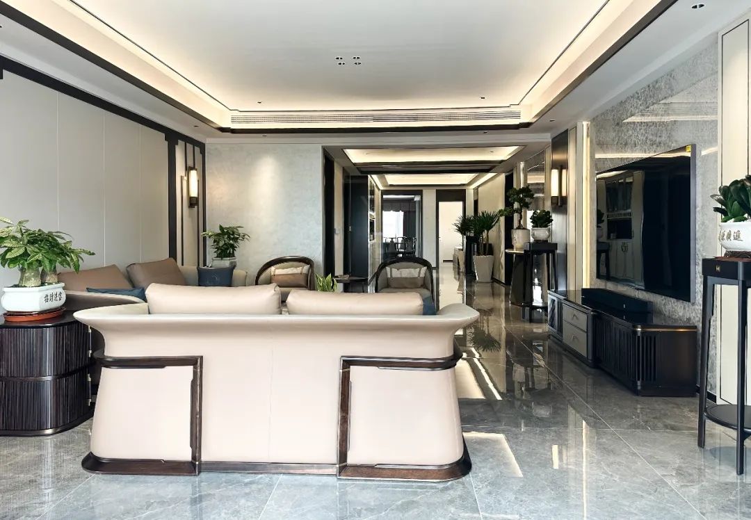 百萬(wàn)案例|273㎡新中式風(fēng)——不能錯(cuò)過(guò)的詩(shī)意棲居體驗(yàn)(圖2) 百萬(wàn)案例|273㎡新中式風(fēng)——不能錯(cuò)過(guò)的詩(shī)意棲居體驗(yàn)(圖2)