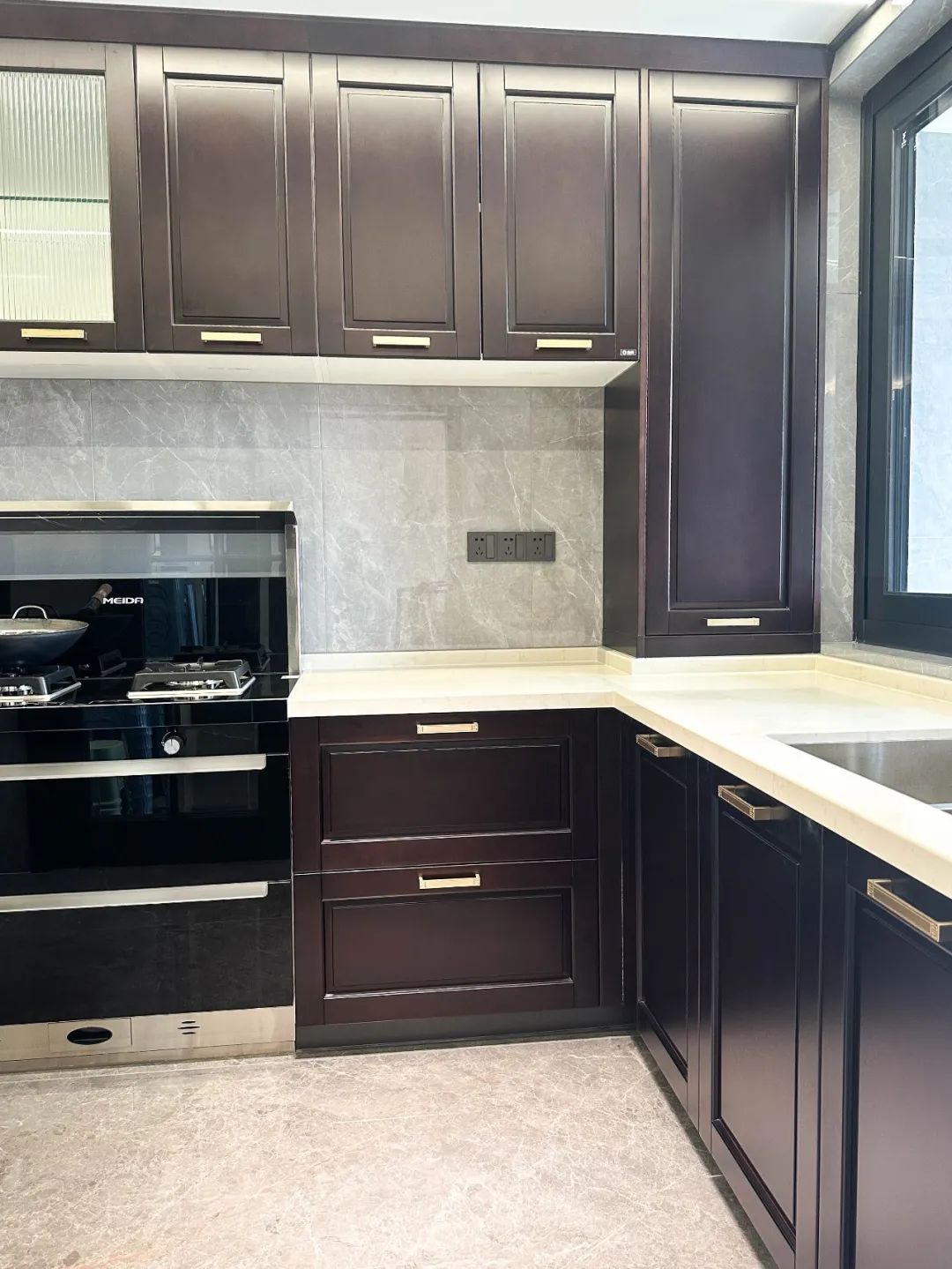 百萬(wàn)案例|273㎡新中式風(fēng)——不能錯(cuò)過(guò)的詩(shī)意棲居體驗(yàn)(圖13) 百萬(wàn)案例|273㎡新中式風(fēng)——不能錯(cuò)過(guò)的詩(shī)意棲居體驗(yàn)(圖13)