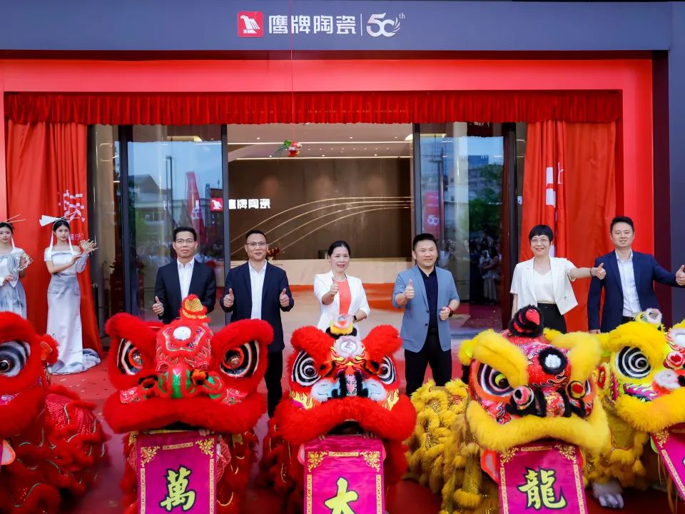 百萬(wàn)案例|273㎡新中式風(fēng)——不能錯(cuò)過(guò)的詩(shī)意棲居體驗(yàn)(圖14) 百萬(wàn)案例|273㎡新中式風(fēng)——不能錯(cuò)過(guò)的詩(shī)意棲居體驗(yàn)(圖14)