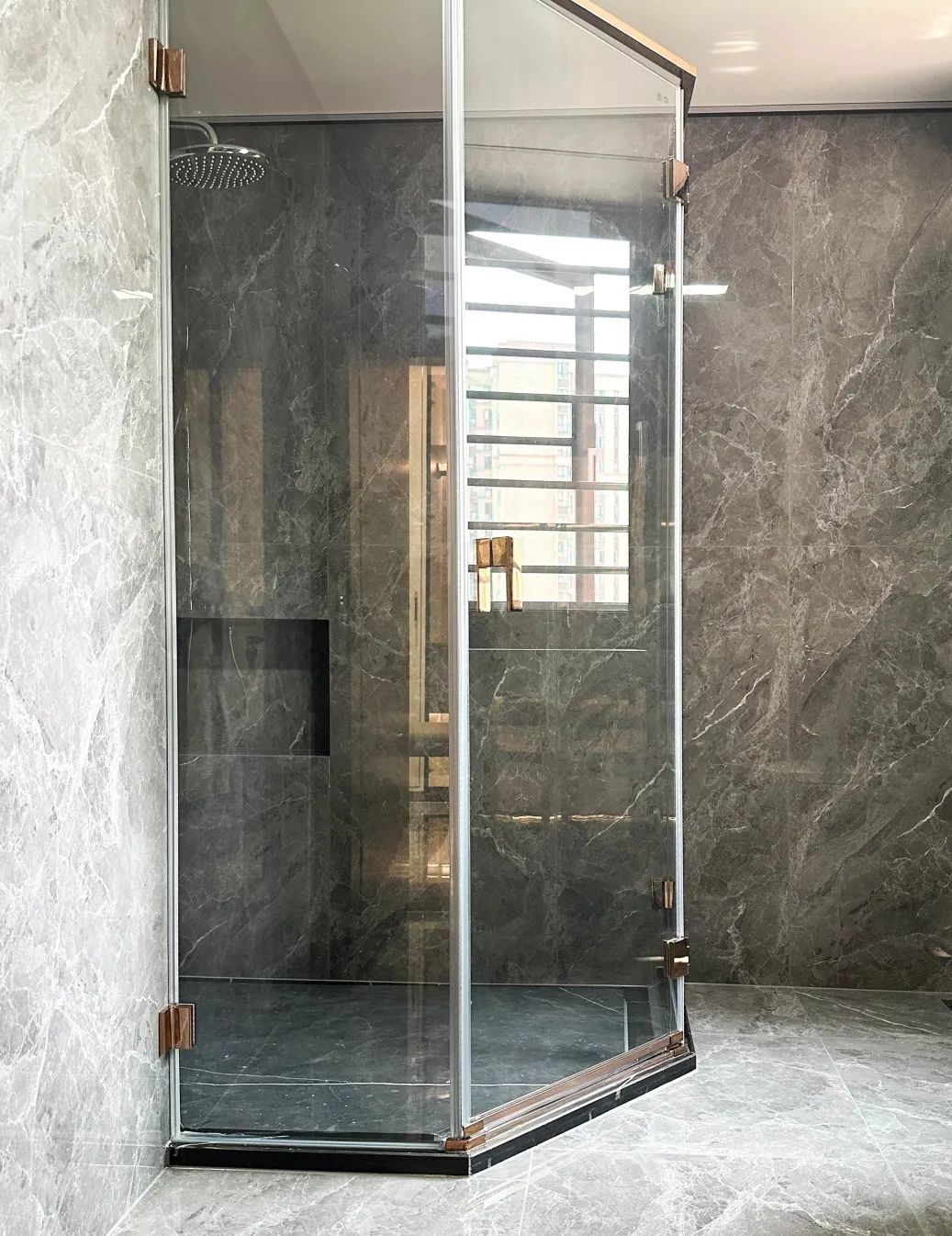 百萬(wàn)案例|273㎡新中式風(fēng)——不能錯(cuò)過(guò)的詩(shī)意棲居體驗(yàn)(圖11) 百萬(wàn)案例|273㎡新中式風(fēng)——不能錯(cuò)過(guò)的詩(shī)意棲居體驗(yàn)(圖11)