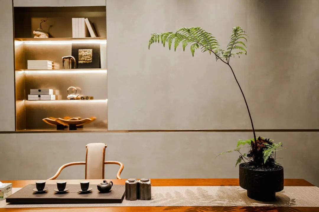 共話家居發(fā)展新趨勢｜湖南千思裝飾集團張董一行蒞臨鷹牌總部參觀交流(圖12)