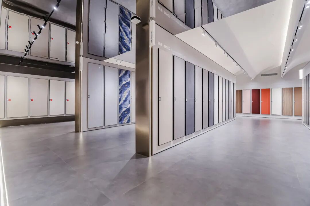 再添榮譽|鷹牌陶瓷榮獲2025中國陶瓷質(zhì)造百強！(圖12)